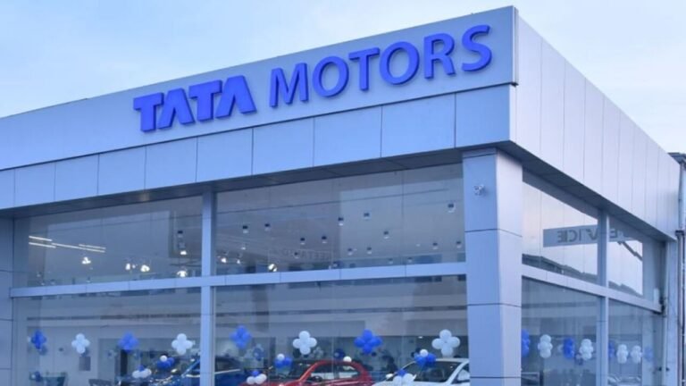 Tata Motors के इन कारों की कीमतों में भारी कटौती, कई आकर्षक ऑफर्स