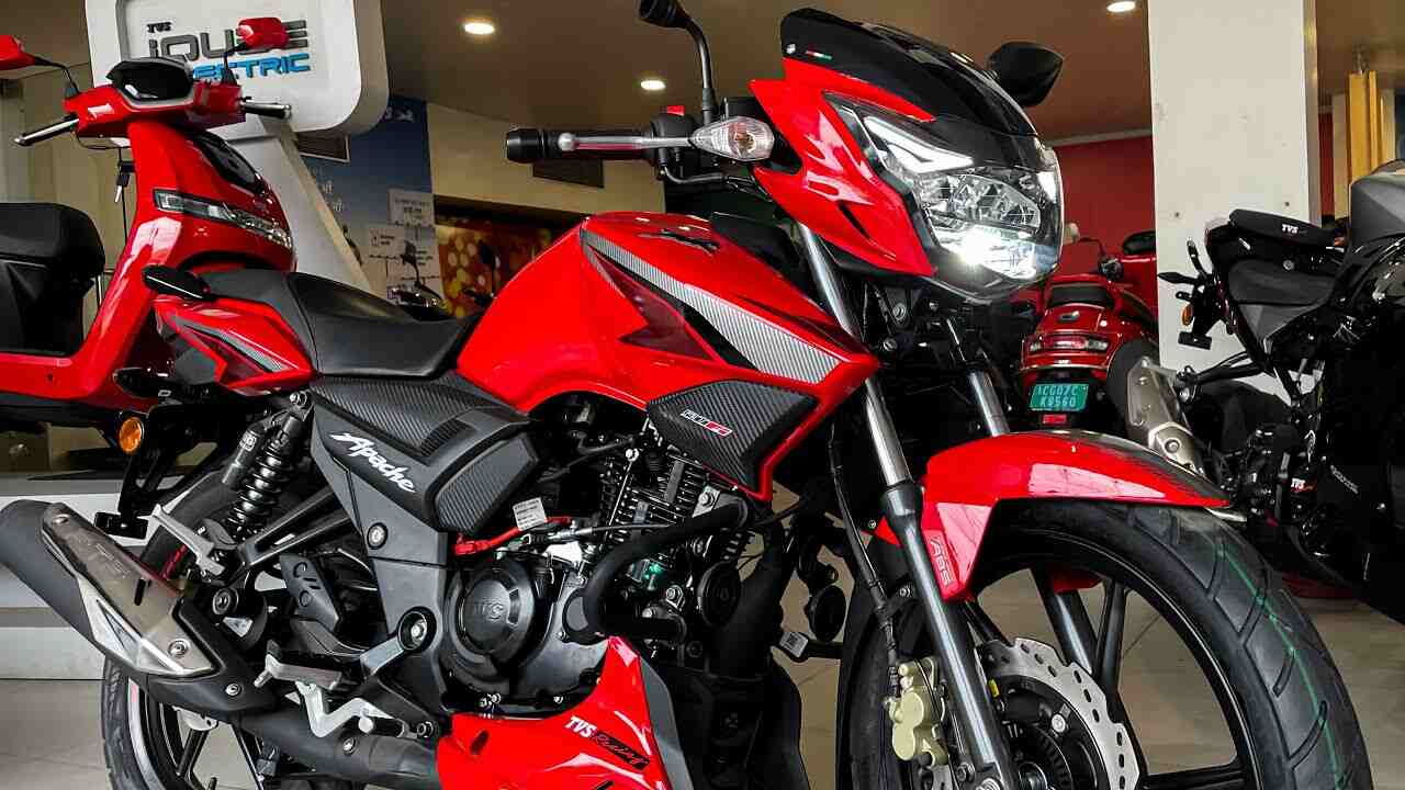 TVS Motors ने लॉन्च किया Apache RTR 160 रेसिंग एडिशन, जानिए फीचर्स