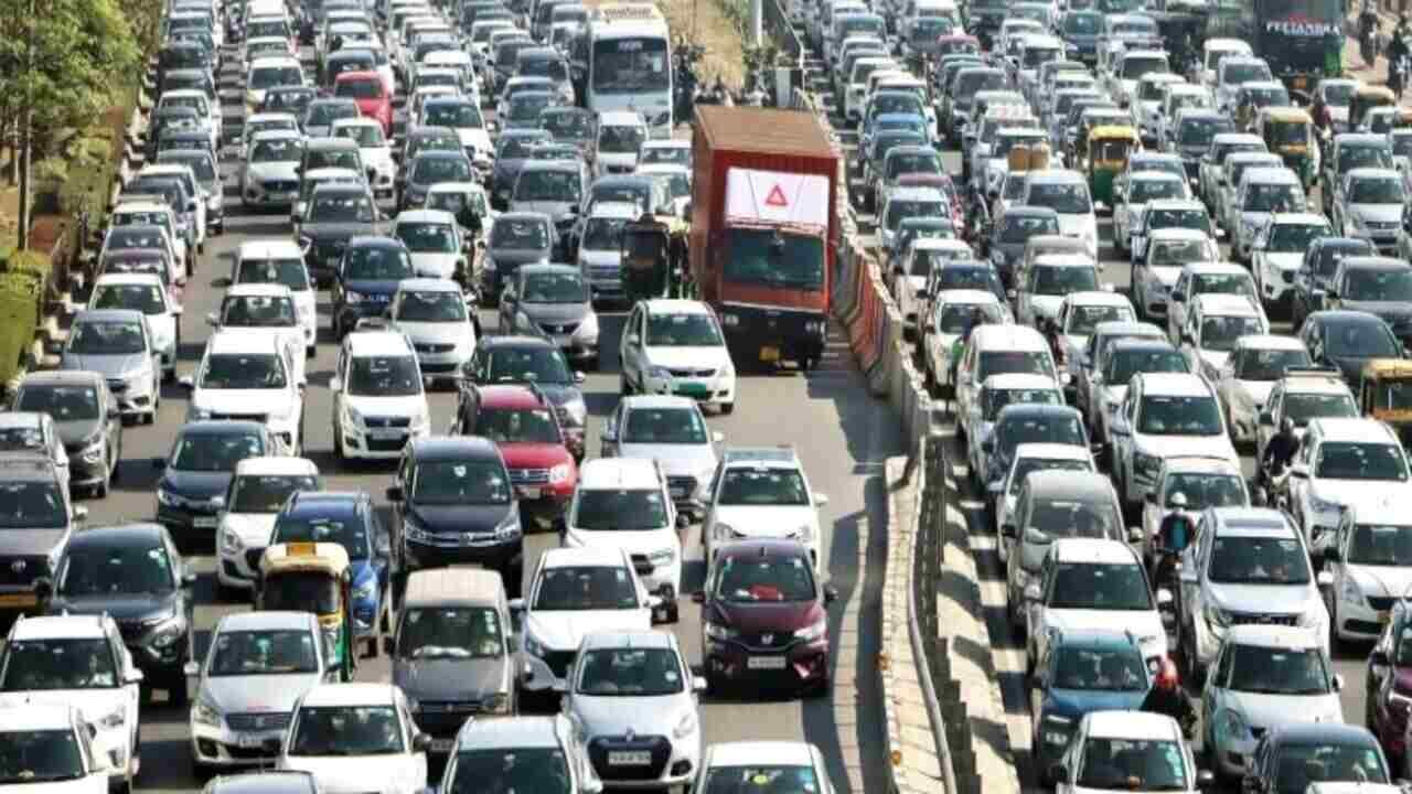 Heavy Traffic में बरते सावधानी, नहीं तो आपका ही गोगा भारी नुकसान